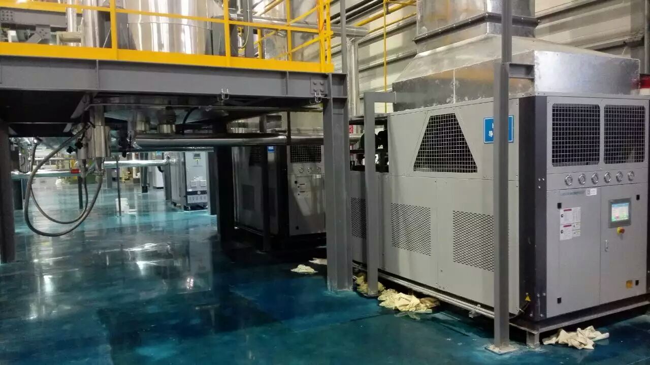 冷熱一體溫度控制機(jī)