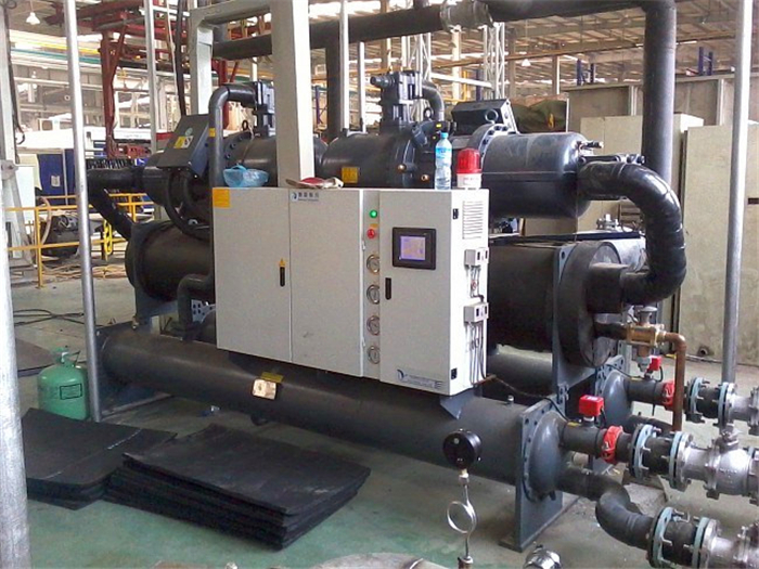 螺桿式低溫冷水機(jī)