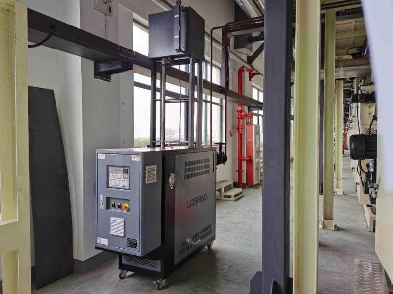 江西油溫機(jī)/水循環(huán)水溫機(jī)/導(dǎo)熱油加熱器/高溫模溫機(jī)