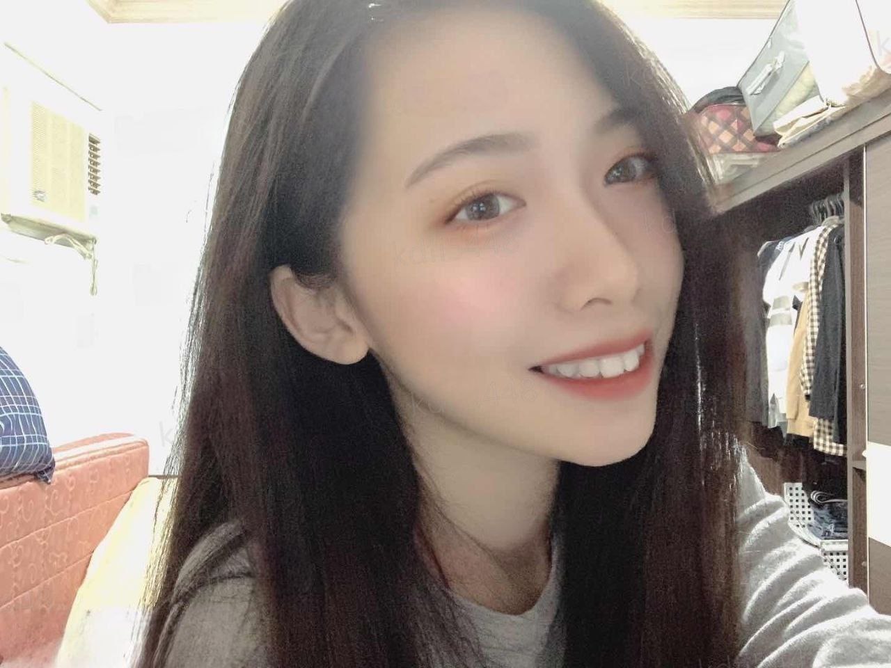 清纯学妹生 性感妖娆的身...（5）