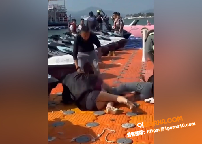 海南三亚钟情会所三女海边...（3）