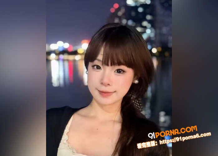 巨乳妹妹房间自慰中途勾引...（1）