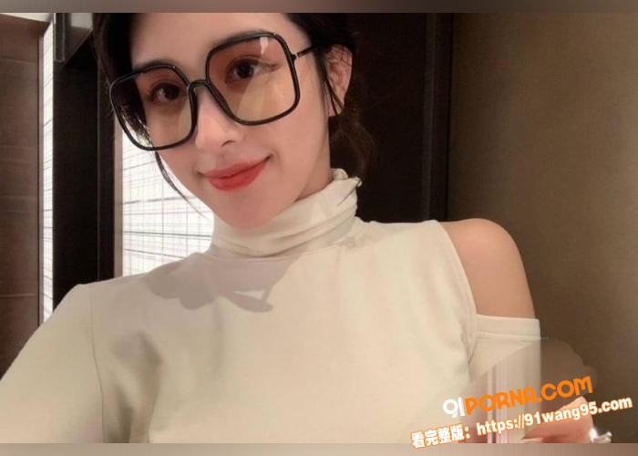 广东轻工职业技术大学女大...（3）