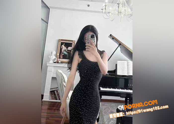 美女裸聊之红衣精神小妹，...（3）